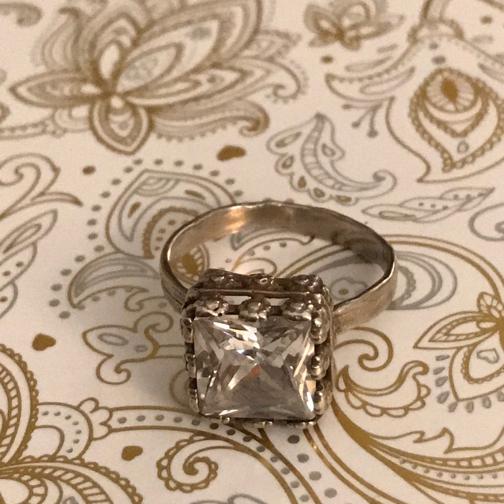 Cocktail ring
